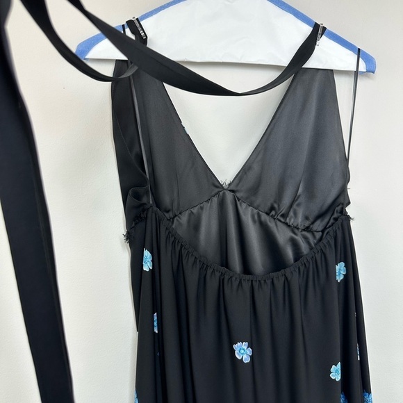 Alice + Olivia Silk Floral Halter Maxi Dress Size Medium - Picture 8 of 15